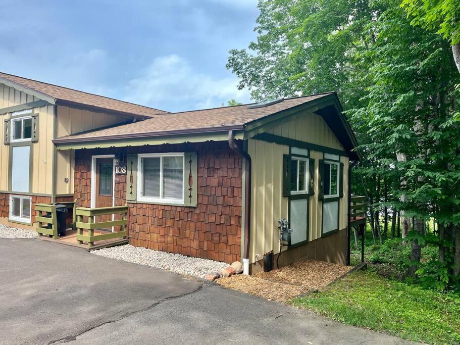 The Lakeside Eagle'S Nest Near The Trail Villa Hurley Exterior photo